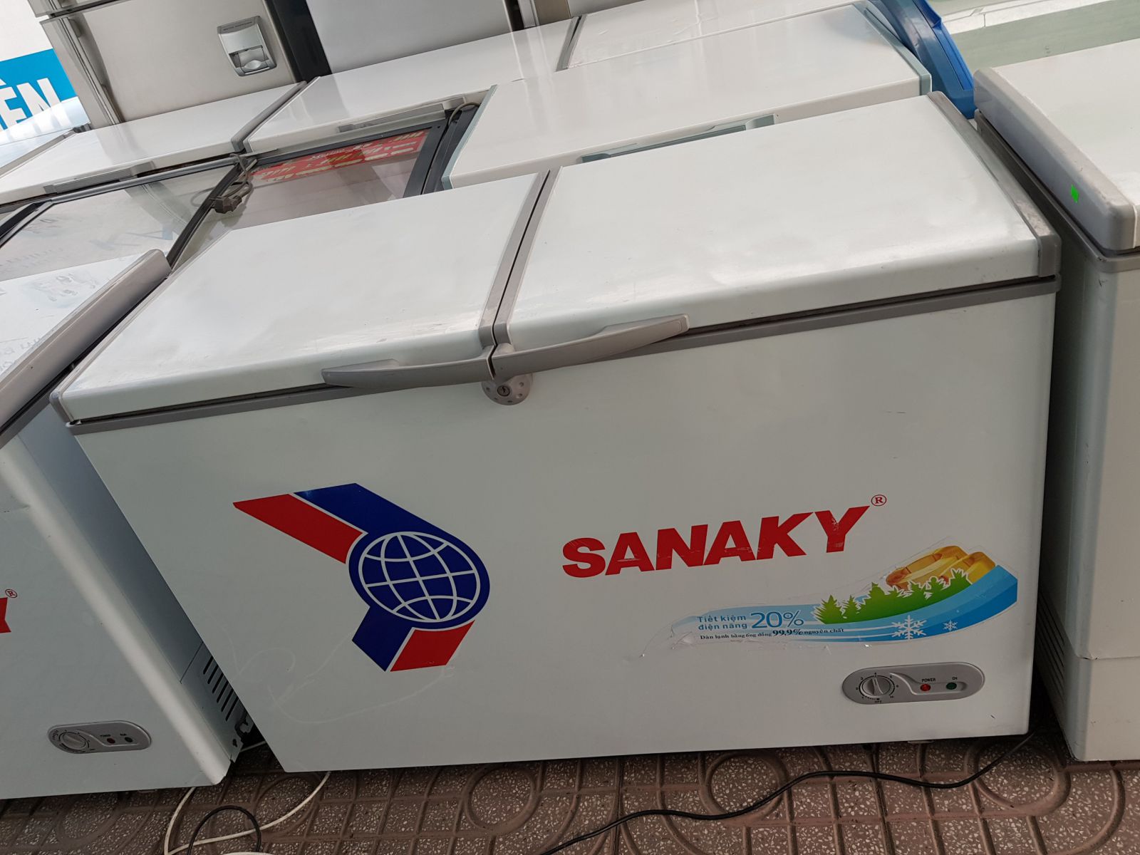 Tủ Đông Sanaky 400 Lít VH-4099W1 Cũ Tại Hải Dương